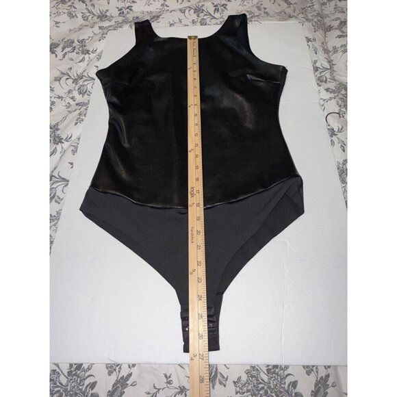 Pinsy Veegan Leather High Neck Shapewear Bodysuit Black Large Tiny Flaw - Picture 12 of 14